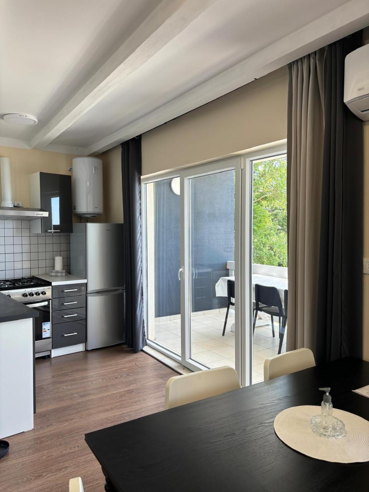 Apartmani Bosnjak สตารีกราด-ปาเคลนีซา ห้อง รูปภาพ